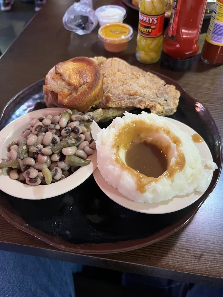 Fried Chicken Mashed Potato and Black Eyed Pea